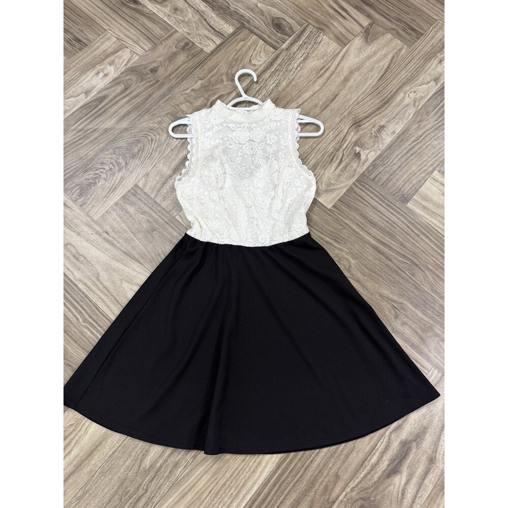 Lily Rose Dress Junior's Size M White|Black Lace Top Open Back Fit & Flare